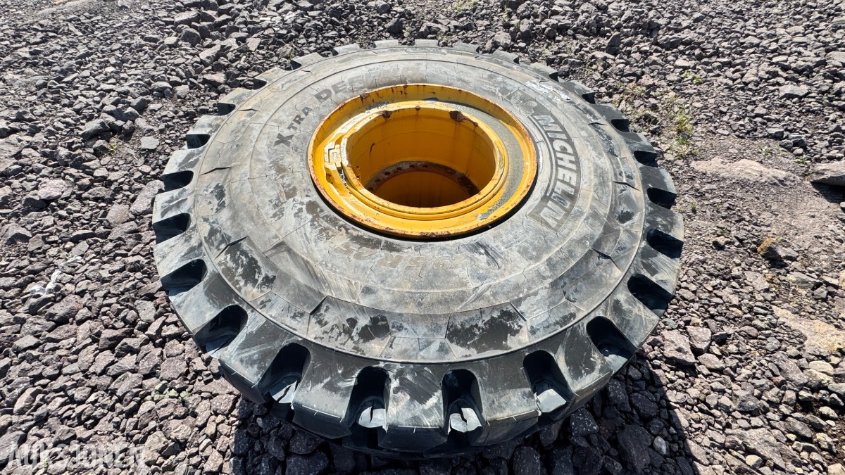 Michelin XTRA DEFEND 29.5R25 ubrukt dekk på felg