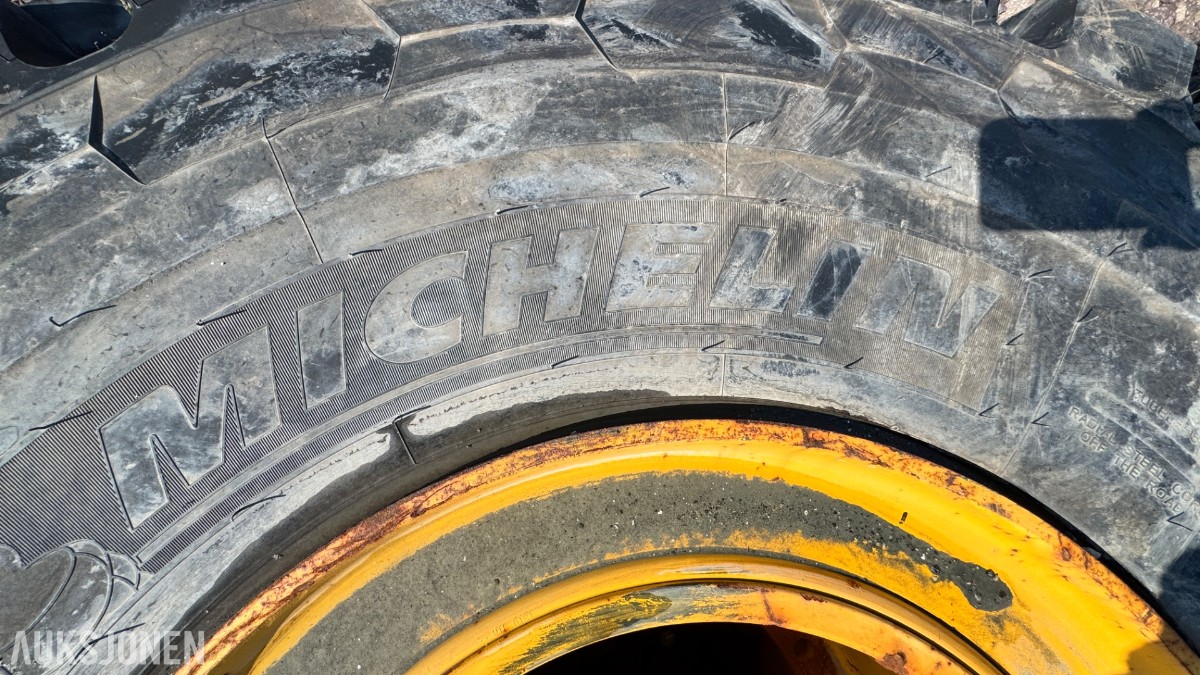 Michelin XTRA DEFEND 29.5R25 ubrukt dekk på felg