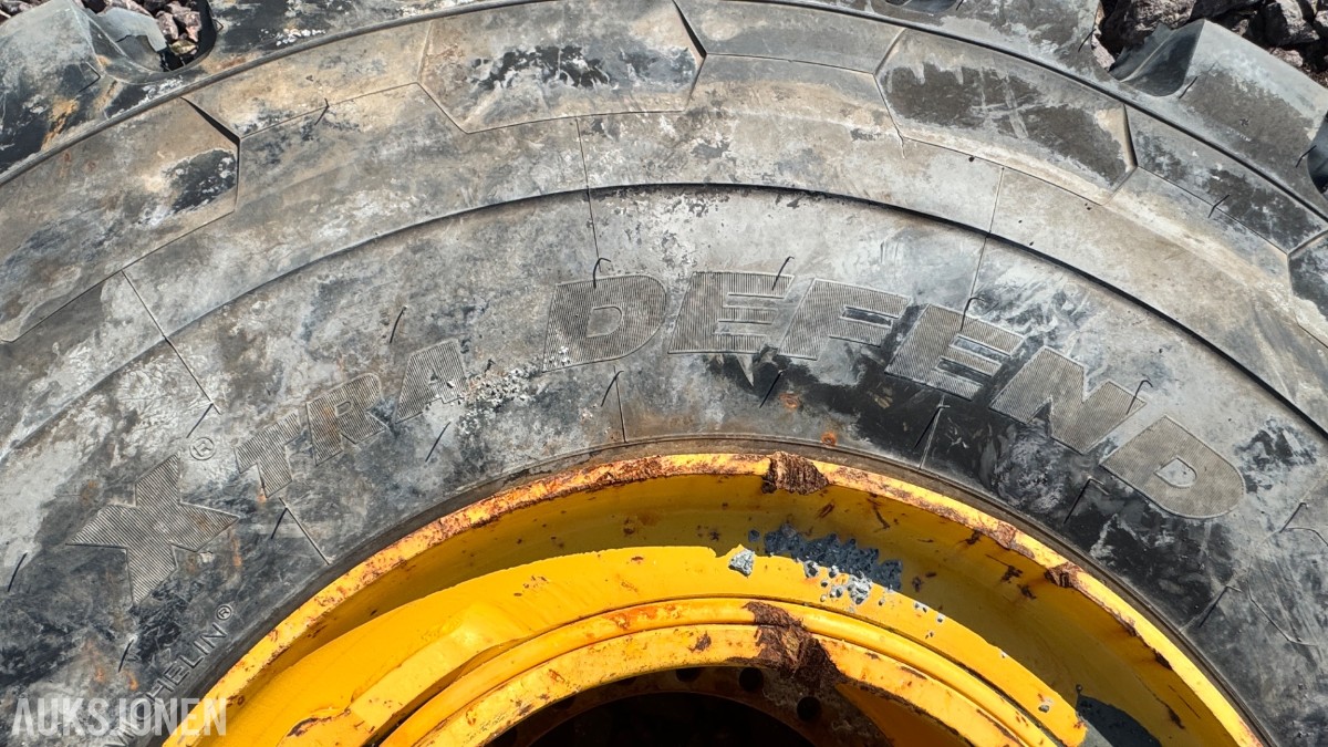 Michelin XTRA DEFEND 29.5R25 ubrukt dekk på felg