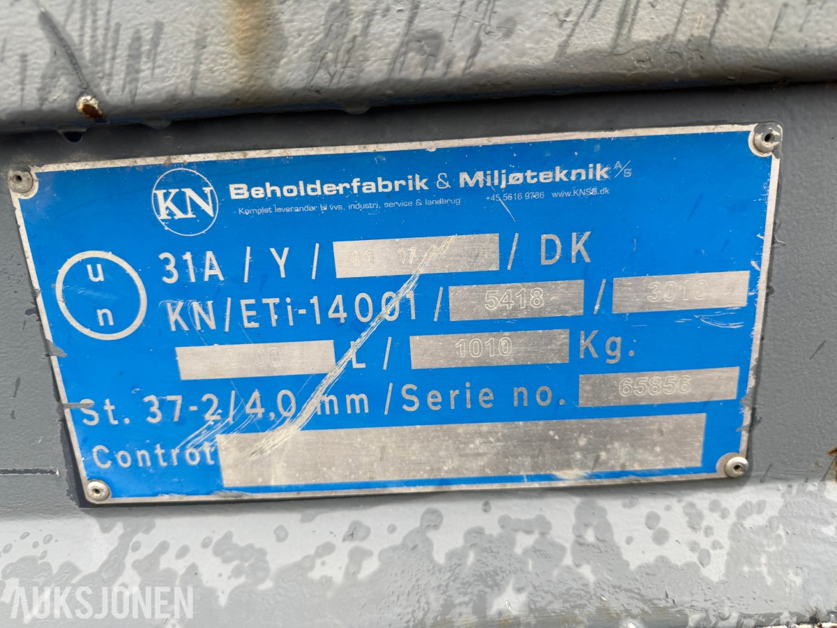 2021 Dieseltank 2000l (Vera) - full tank