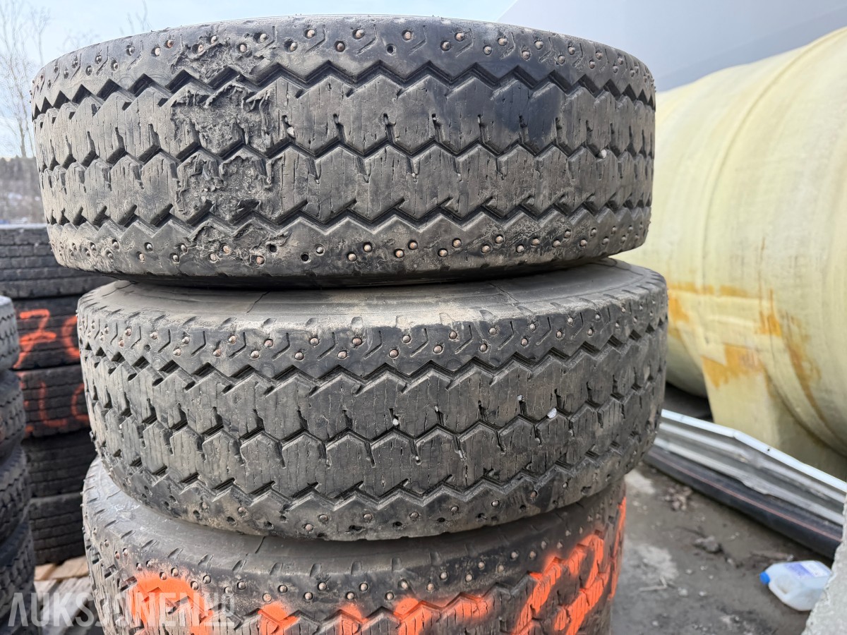 7 STK lastebildekk 245/70 R17.5