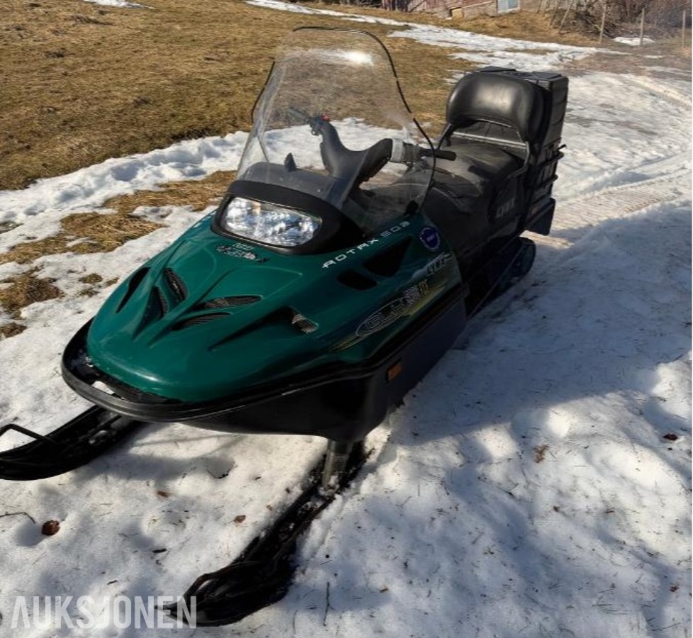 2002 Lynx GLX 5900 - Lett reparasjonsobjekt
