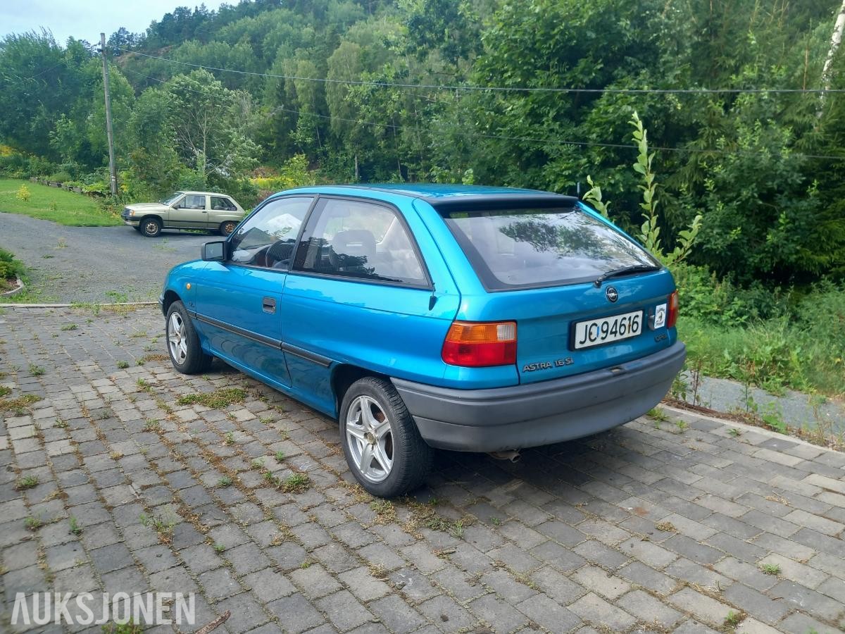 1994 Opel ASTRA 1.6 101hk automat eu ok 04.2029