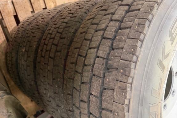 2020 Nokian TRI 2 340/80 R18 på felg – komplett hjulsett – meget god stand