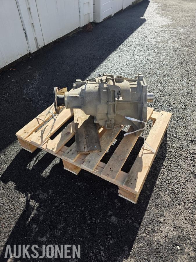 2011 Nissan Fordelingskasse Navara/ Pathfinder part nr: 33100 1LA0A