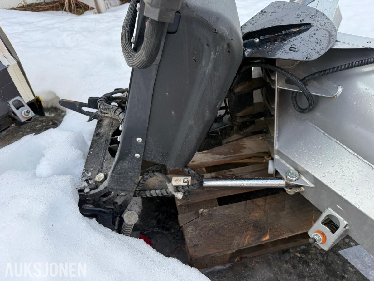 3 stk snøploger – Hilltip SnowStriker + V-plog – m/fester