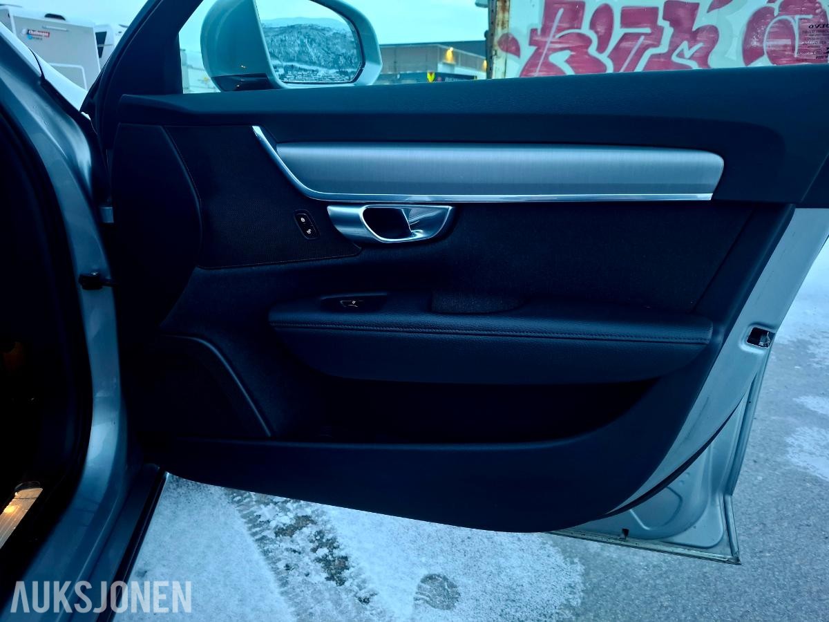 2017 Volvo V90, D3 150hk LED-bar Webasto, 227000km
