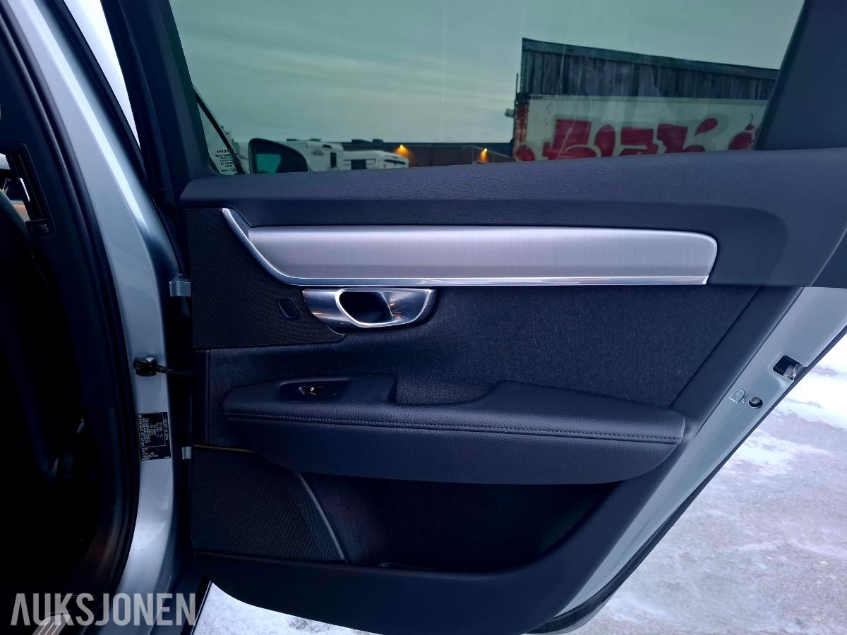 2017 Volvo V90, D3 150hk LED-bar Webasto, 227000km
