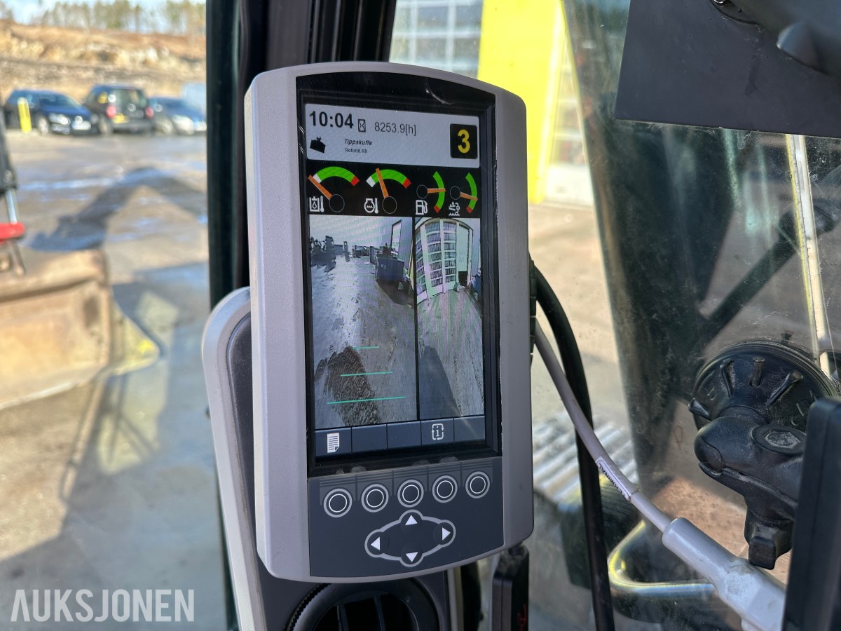 2017 Cat 320FL gravemaskin, GPS, Rototilt R8, boretårn, 2 skuffer