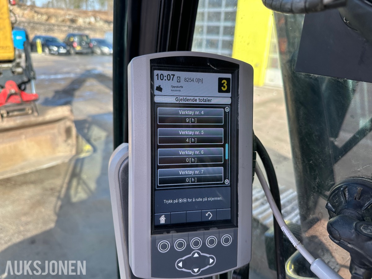 2017 Cat 320FL gravemaskin, GPS, Rototilt R8, boretårn, 2 skuffer