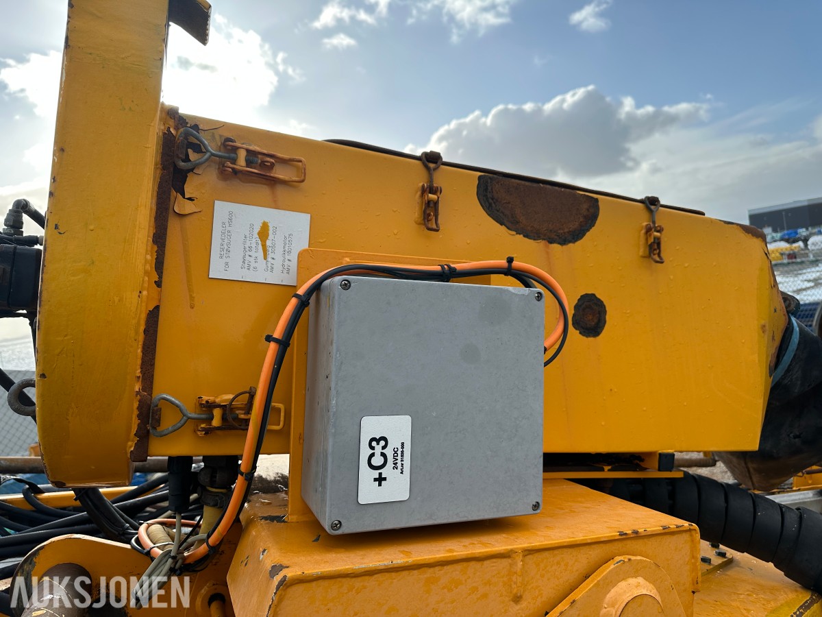 2017 Cat 320FL gravemaskin, GPS, Rototilt R8, boretårn, 2 skuffer