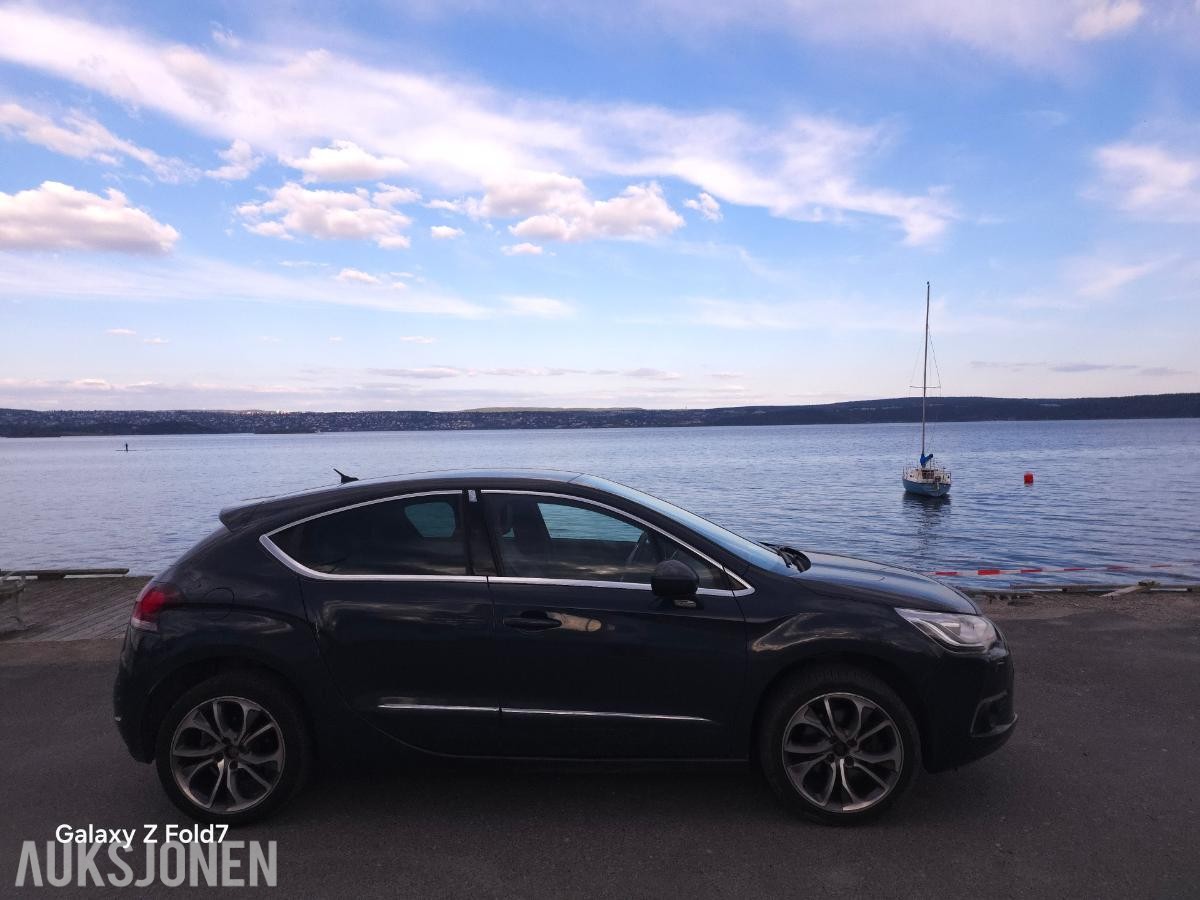 2013 Citroen DS4 2.0 HDi 163hk Cruisekontroll, Skinnseter, Navigasjon, s+v dekk