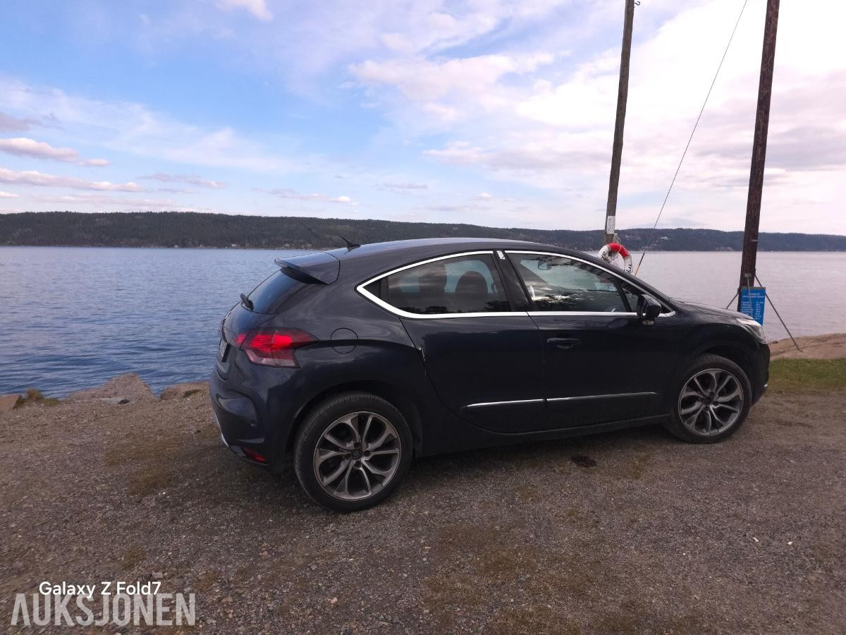 2013 Citroen DS4 2.0 HDi 163hk Cruisekontroll, Skinnseter, Navigasjon, s+v dekk