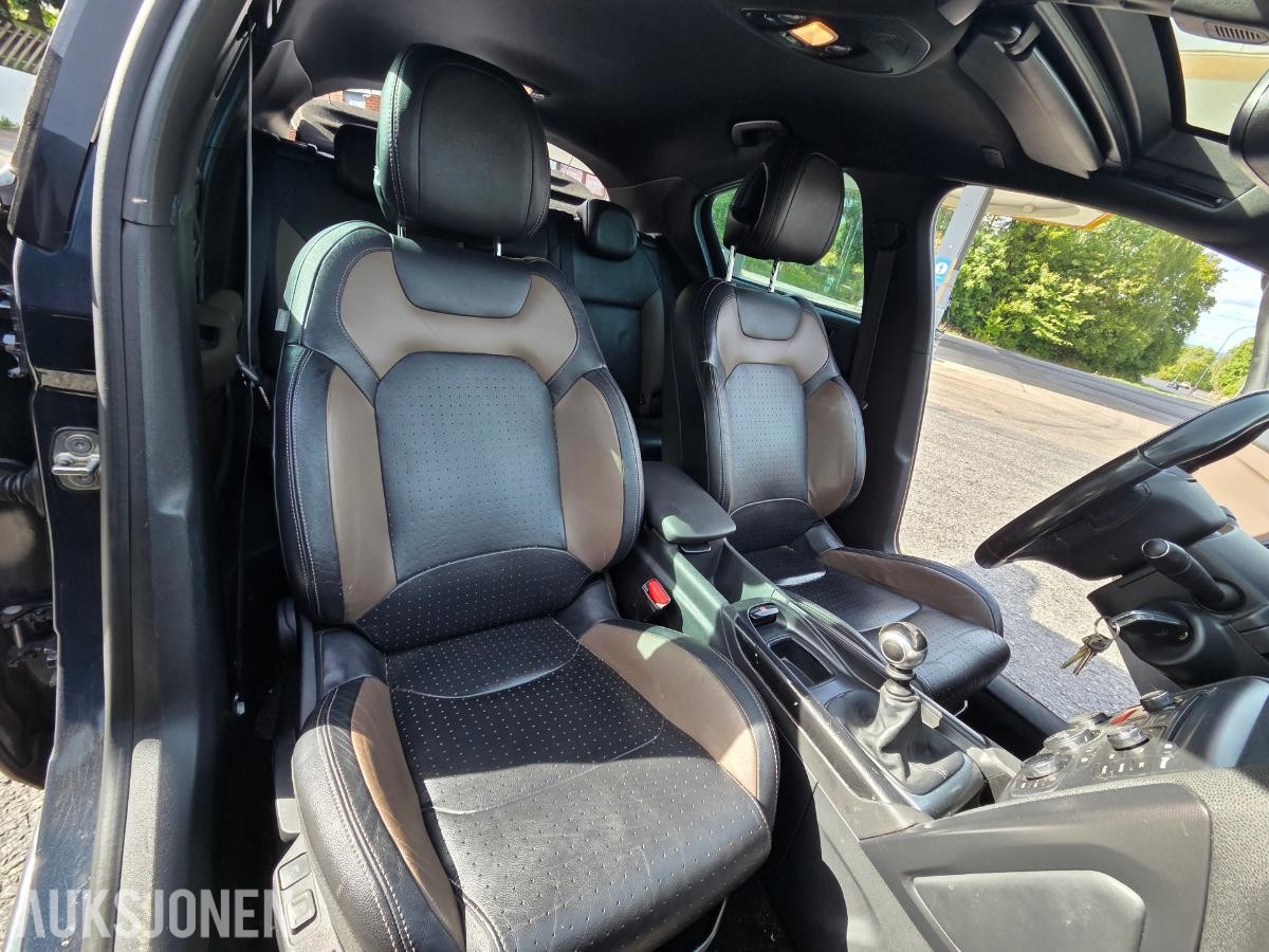 2013 Citroen DS4 2.0 HDi 163hk Cruisekontroll, Skinnseter, Navigasjon, s+v dekk