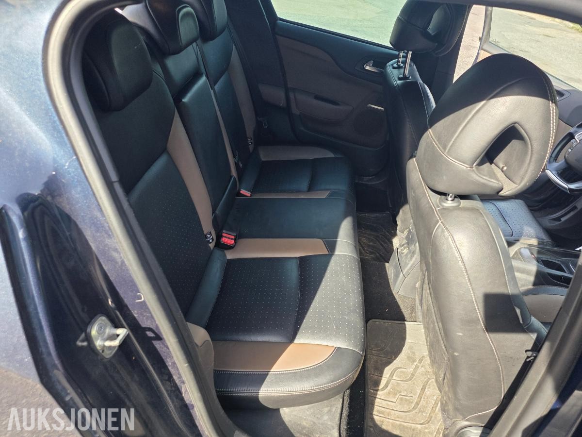 2013 Citroen DS4 2.0 HDi 163hk Cruisekontroll, Skinnseter, Navigasjon, s+v dekk