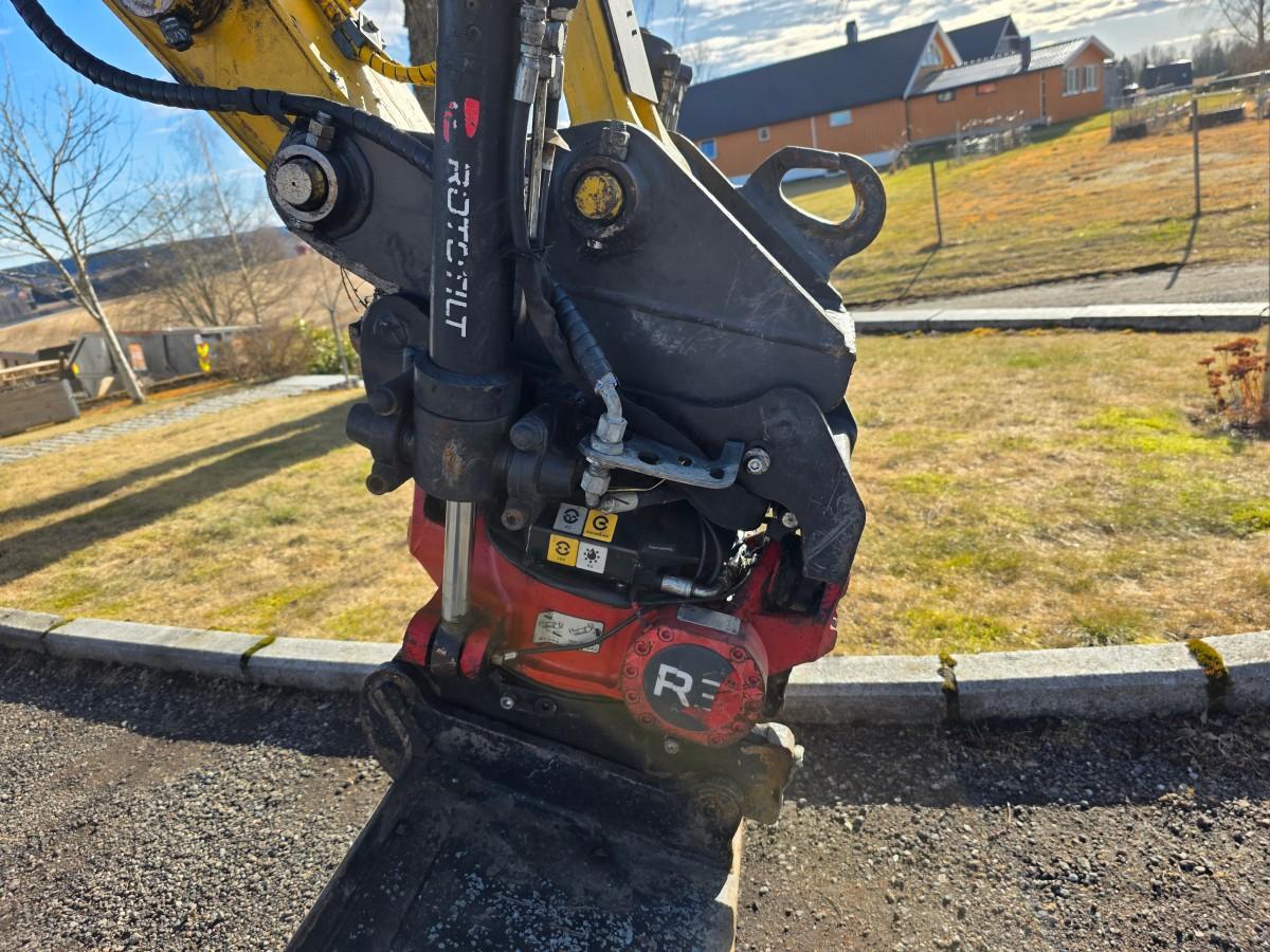 2020 Komatsu PC78US-10 beltegraver R3 rototilt-sentralsmøring Nylig sertifisert