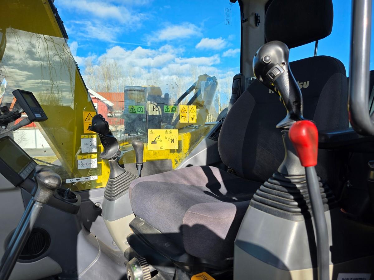 2020 Komatsu PC78US-10 beltegraver R3 rototilt-sentralsmøring Nylig sertifisert