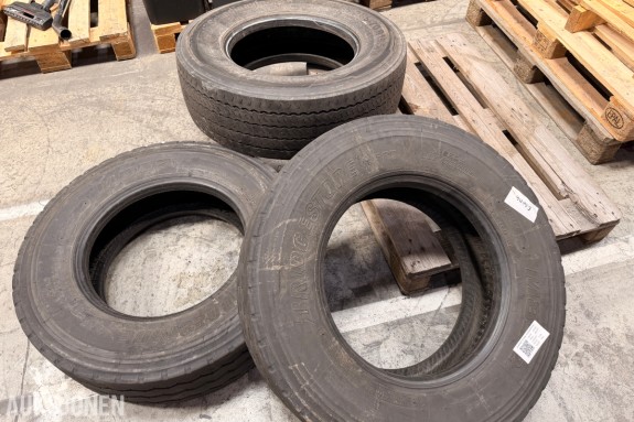 3 stk. lastebildekk – Bridgestone / Continental – 285/70 R19.5