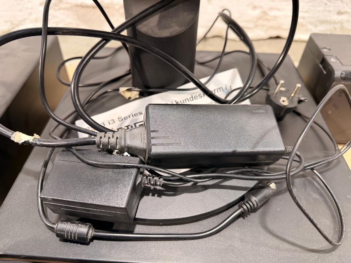 2023 Amendo 9 Series kassasystem med betalingsterminaler og tilbehør