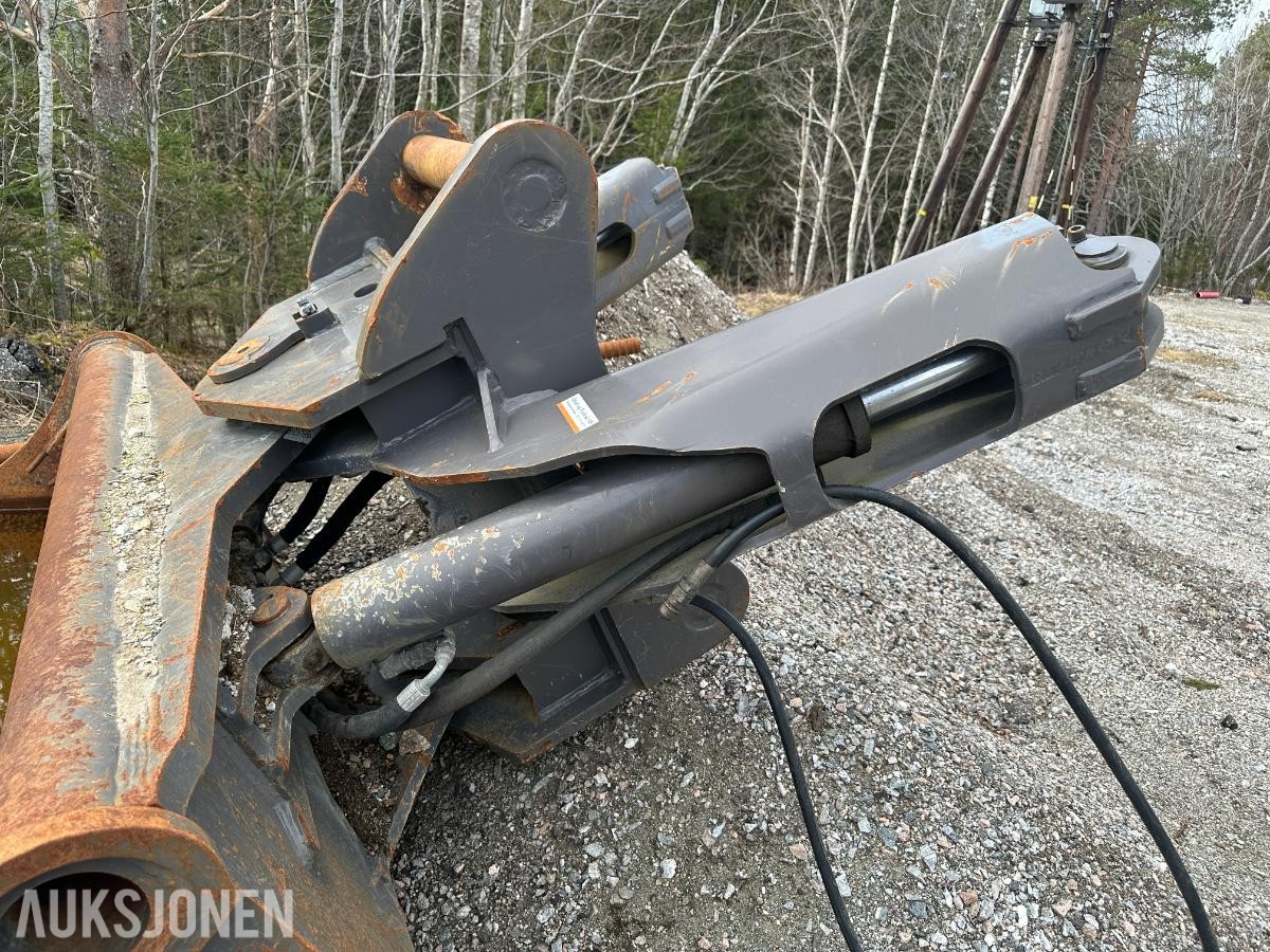 2017 SMP SL1800-2000 Hydraulisk pusseskuff / tiltskuffe - s