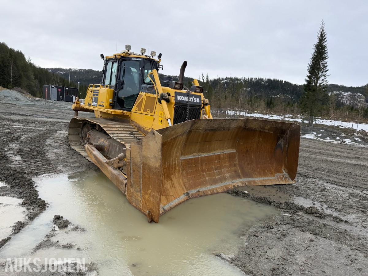 2015 Komatsu D65PX-18 Bulldozer