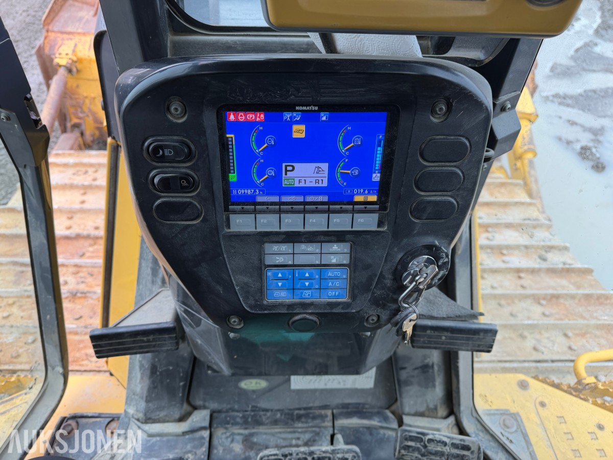 2015 Komatsu D65PX-18 Bulldozer