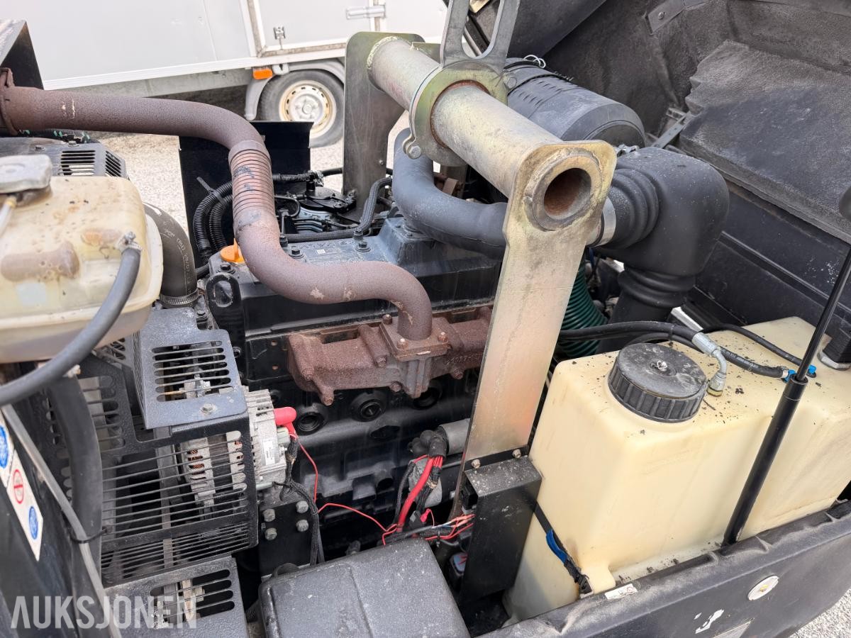 2013 Doosan Ingersoll rand 7/51 - hengerkompressor