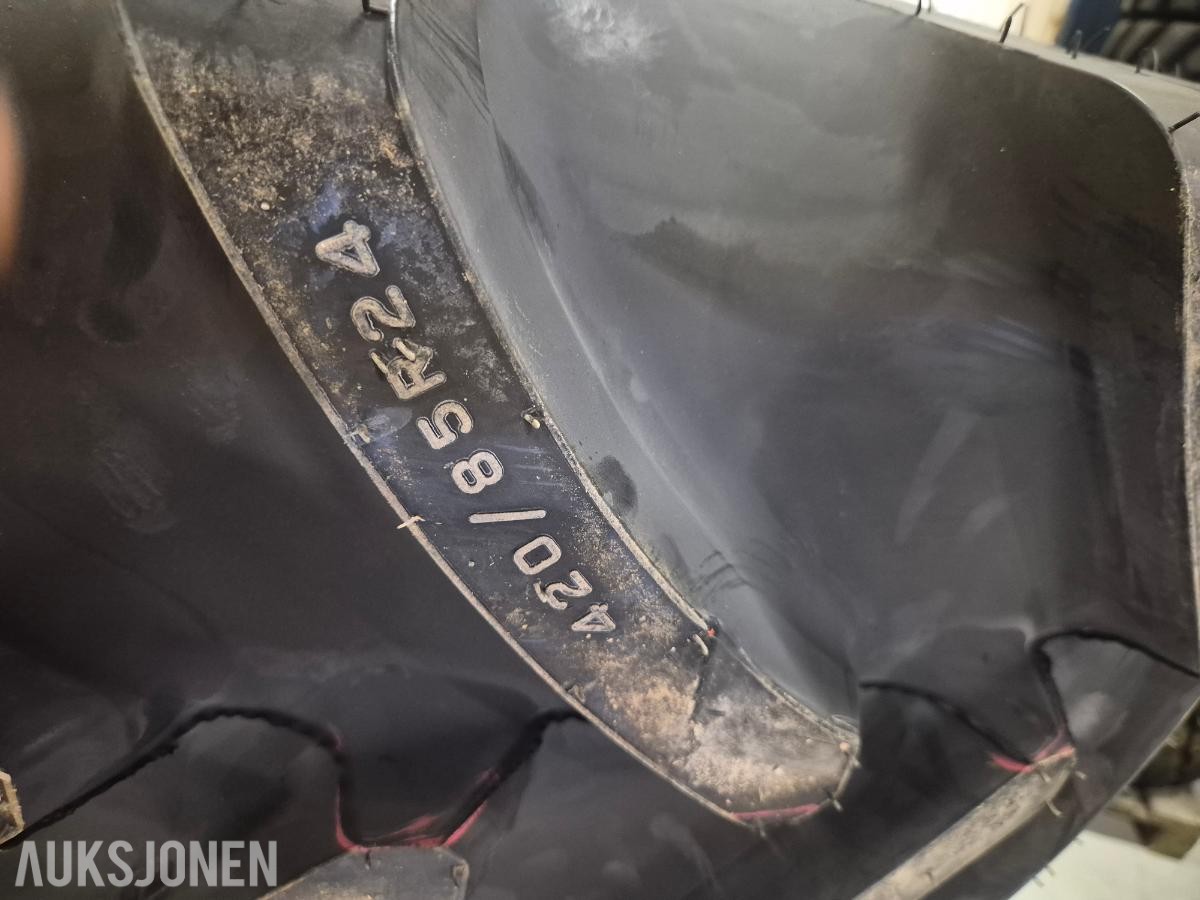 2 STK. 420/85r24 TRAKTORDEKK Firestone Performer 85