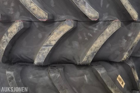 2 STK. 420/85r24 TRAKTORDEKK Firestone Performer 85
