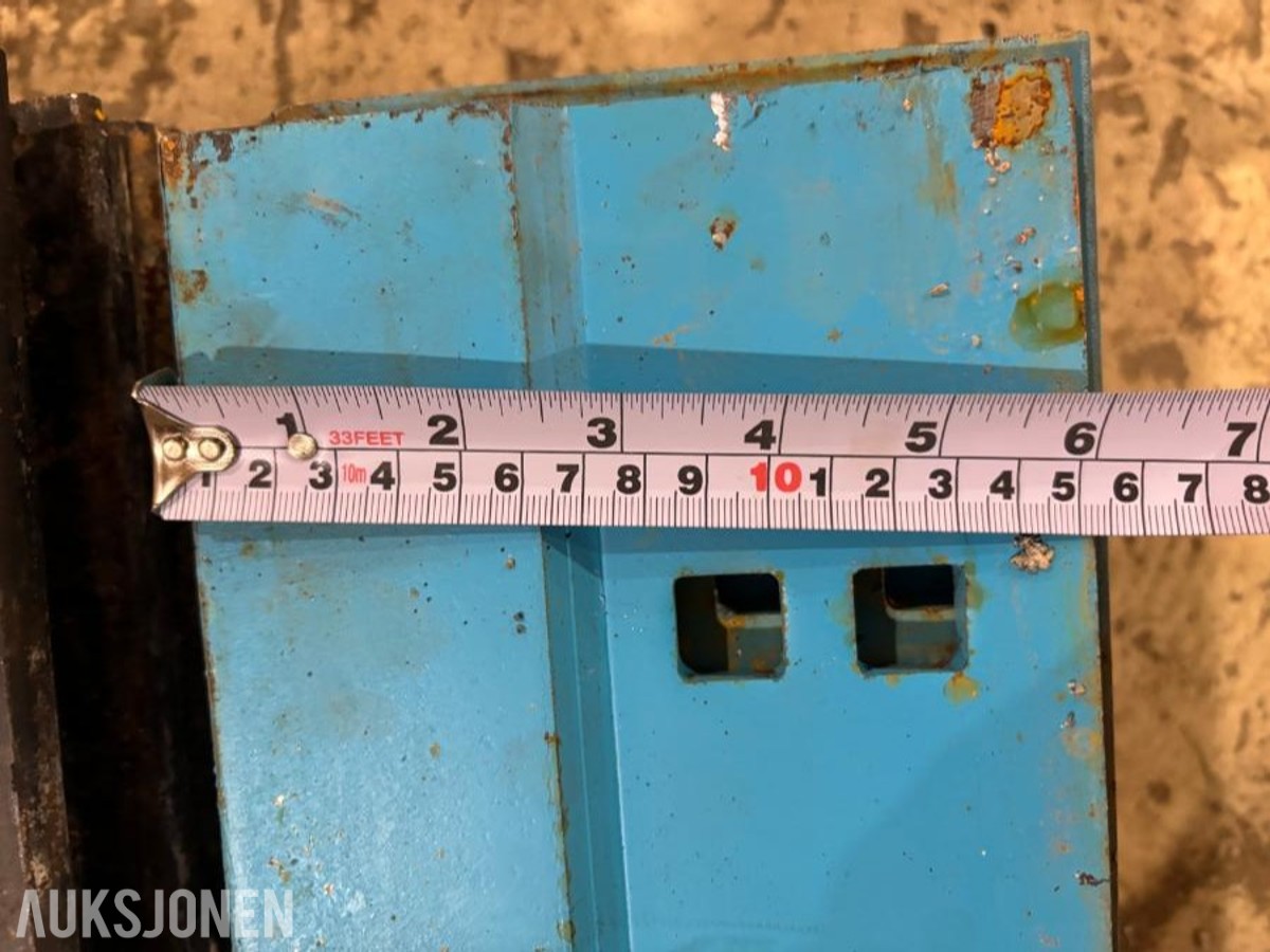 4 lengder ubrukt slitestål 19x150x792 mm