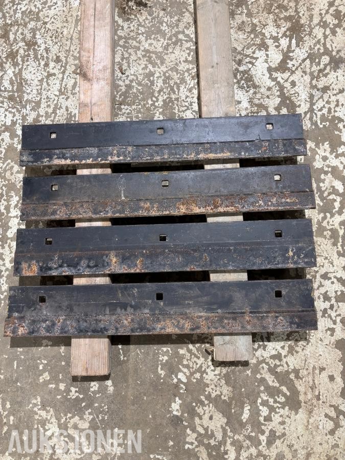 4 lengder slitestål 19x125x792 mm