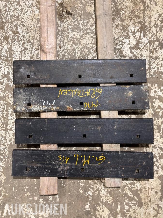 4 lengder ubrukt slitestål 19x150x792 mm