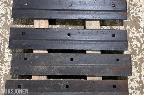 4 lengder ubrukt slitestål 19x150x792 mm