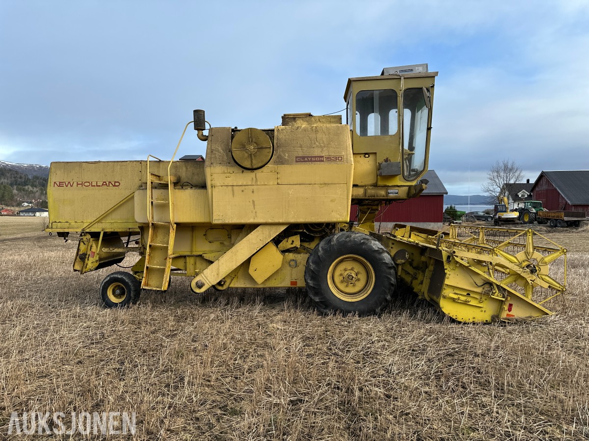 1979 New Holland Clayson 1530 Skurtresker – 11 fot skjærebord / halmkutter