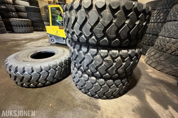 Double Coin Rem2 / L3/E3 / 23.5R25 / 4stk dekk til hjullaster og dumper