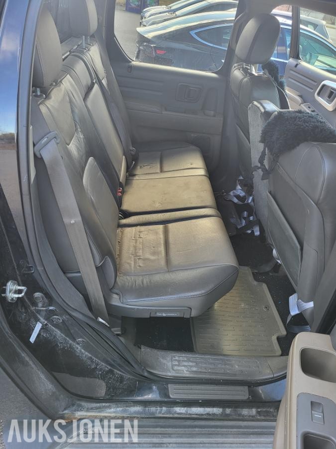 2005 Honda Ridgeline 3.5 bensin 257hk 4WD 6-seter automat hengerfeste s+v dekk
