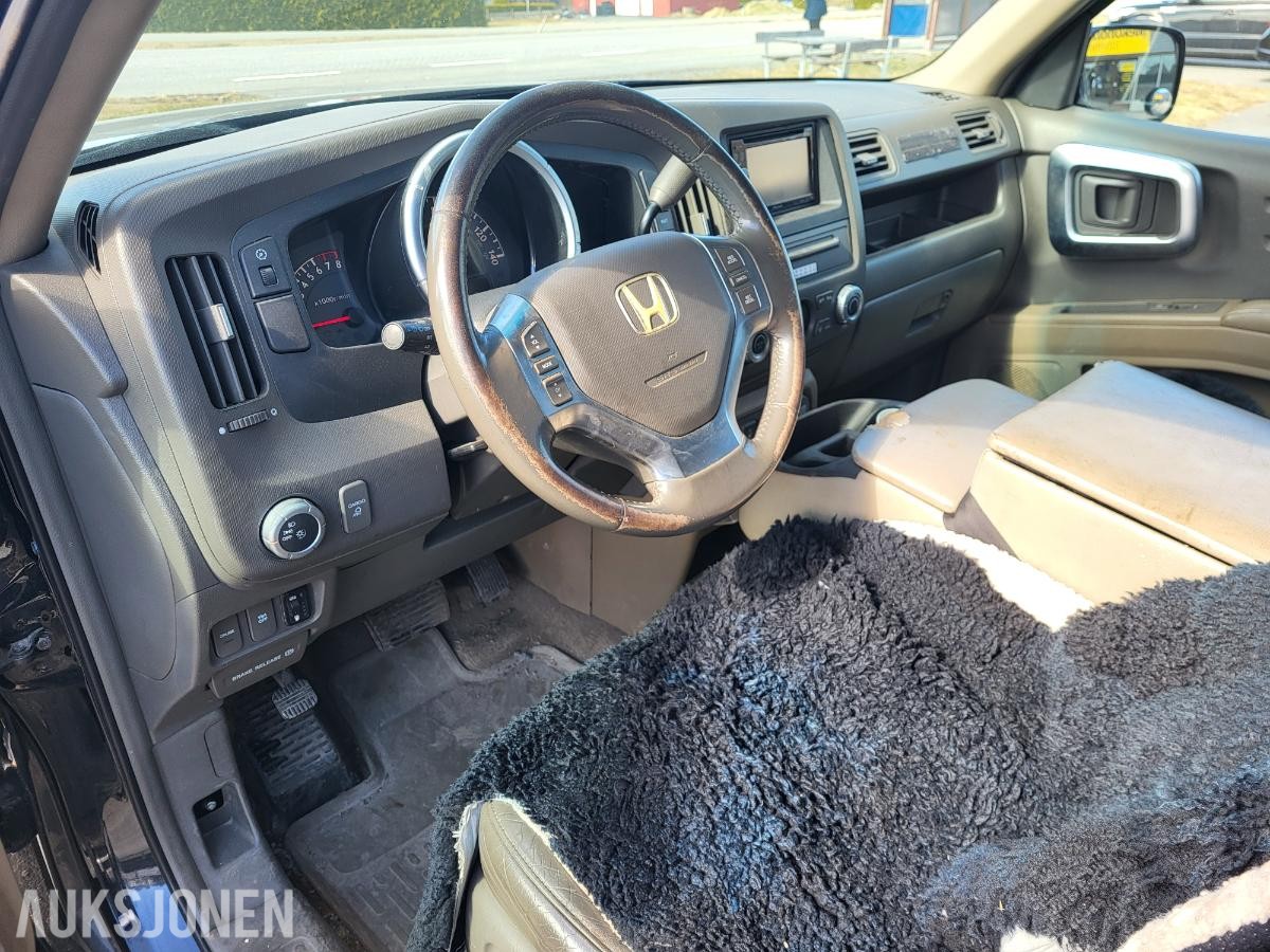 2005 Honda Ridgeline 3.5 bensin 257hk 4WD 6-seter automat hengerfeste s+v dekk