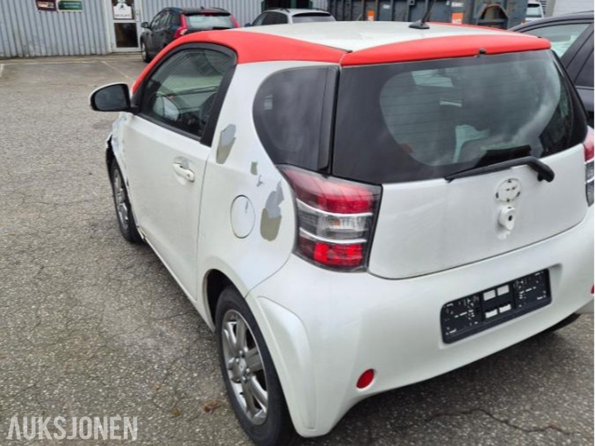 2009 Toyota IQ 1.0 bensin 68hk reparasjonsobjekt 