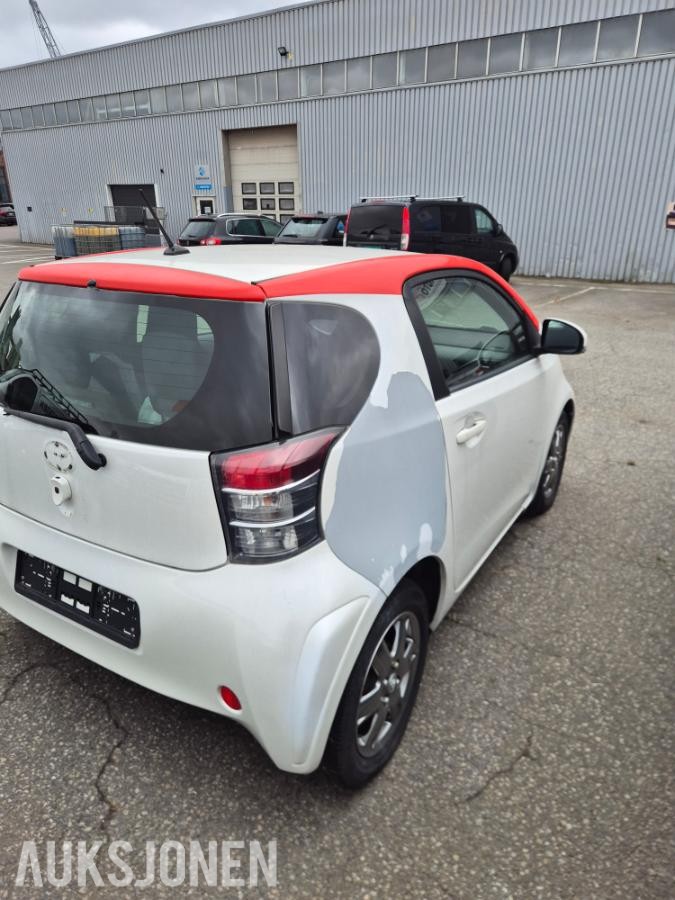 2009 Toyota IQ 1.0 bensin 68hk reparasjonsobjekt 