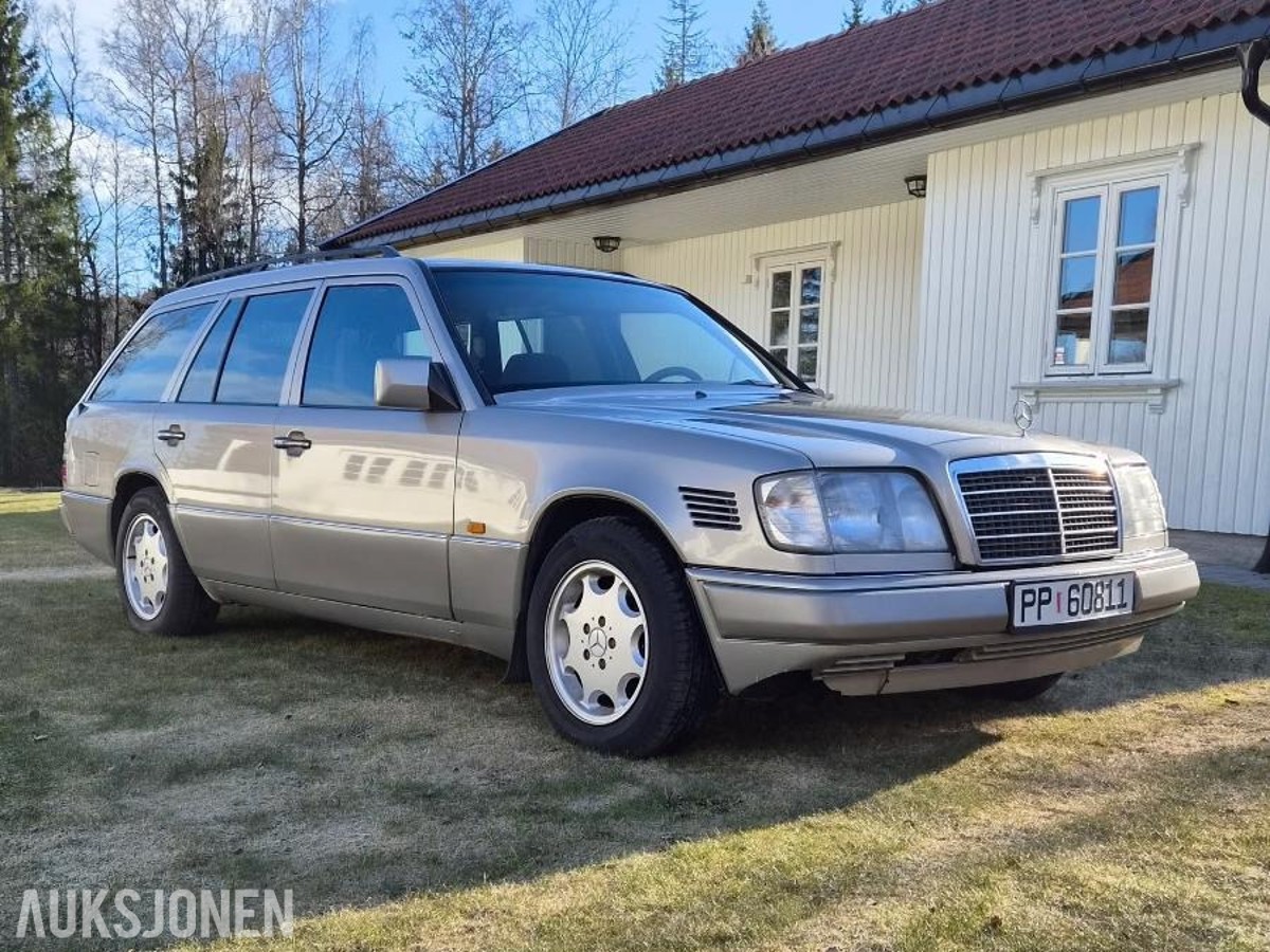 2001 Mercedes-Benz E 300 TDT 4MATIC 3.0 diesel 147hk automat