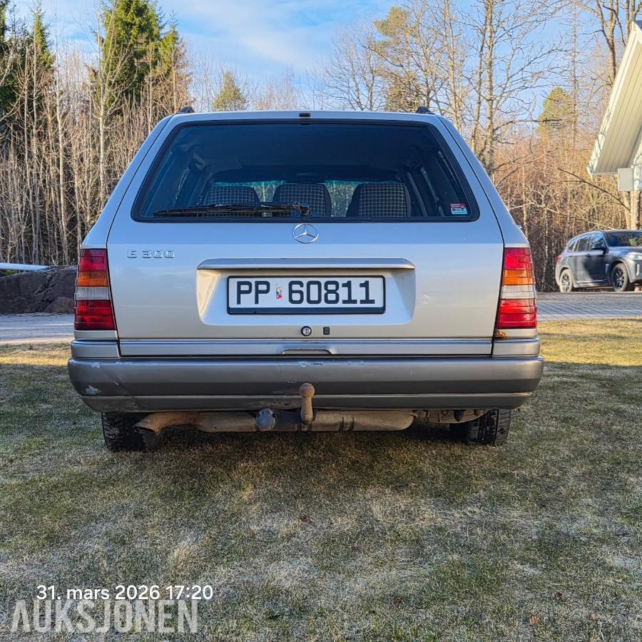 2001 Mercedes-Benz E 300 TDT 4MATIC 3.0 diesel 147hk automat