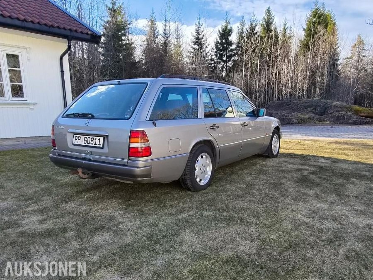 2001 Mercedes-Benz E 300 TDT 4MATIC 3.0 diesel 147hk automat