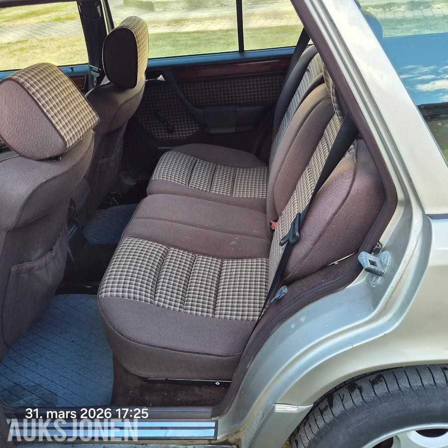 2001 Mercedes-Benz E 300 TDT 4MATIC 3.0 diesel 147hk automat