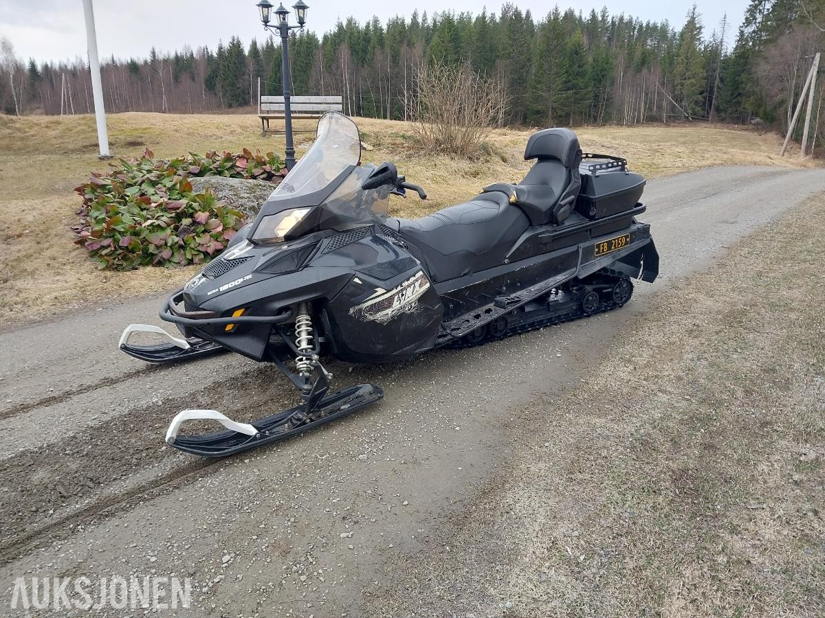 2012 Lynx Adventure GT 1200 snøscooter