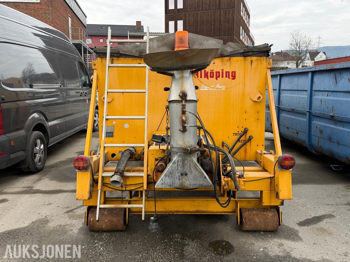 2016 Falköping C-7 / BF kombispreder på krokramme