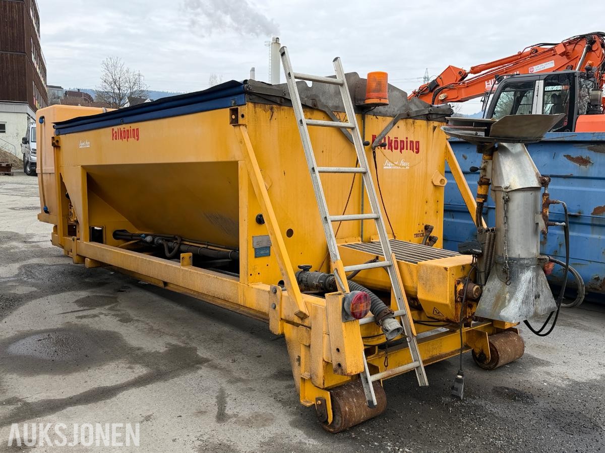 2016 Falköping C-7 / BF kombispreder på krokramme