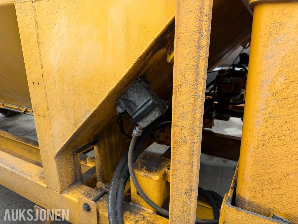2016 Falköping C-7 / BF kombispreder på krokramme
