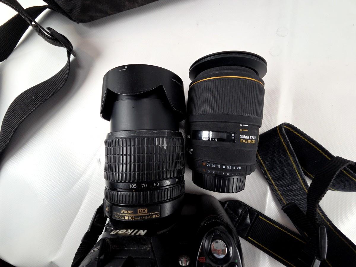 Nikon D90 speilreflekskamera med 18-105mm VR og Sigma 105mm Macro
