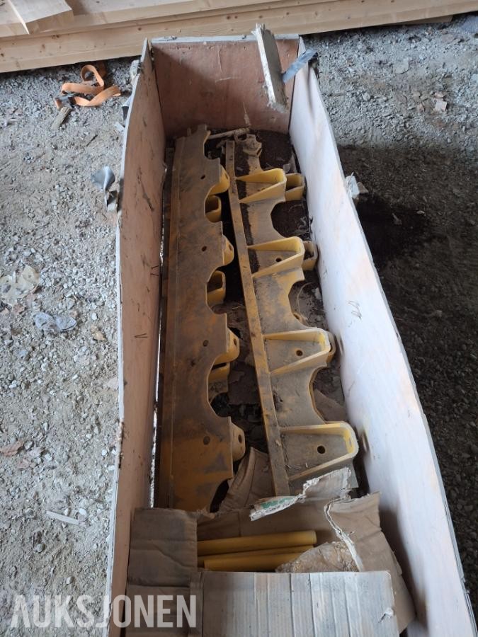 Komatsu D65 beltestyringer