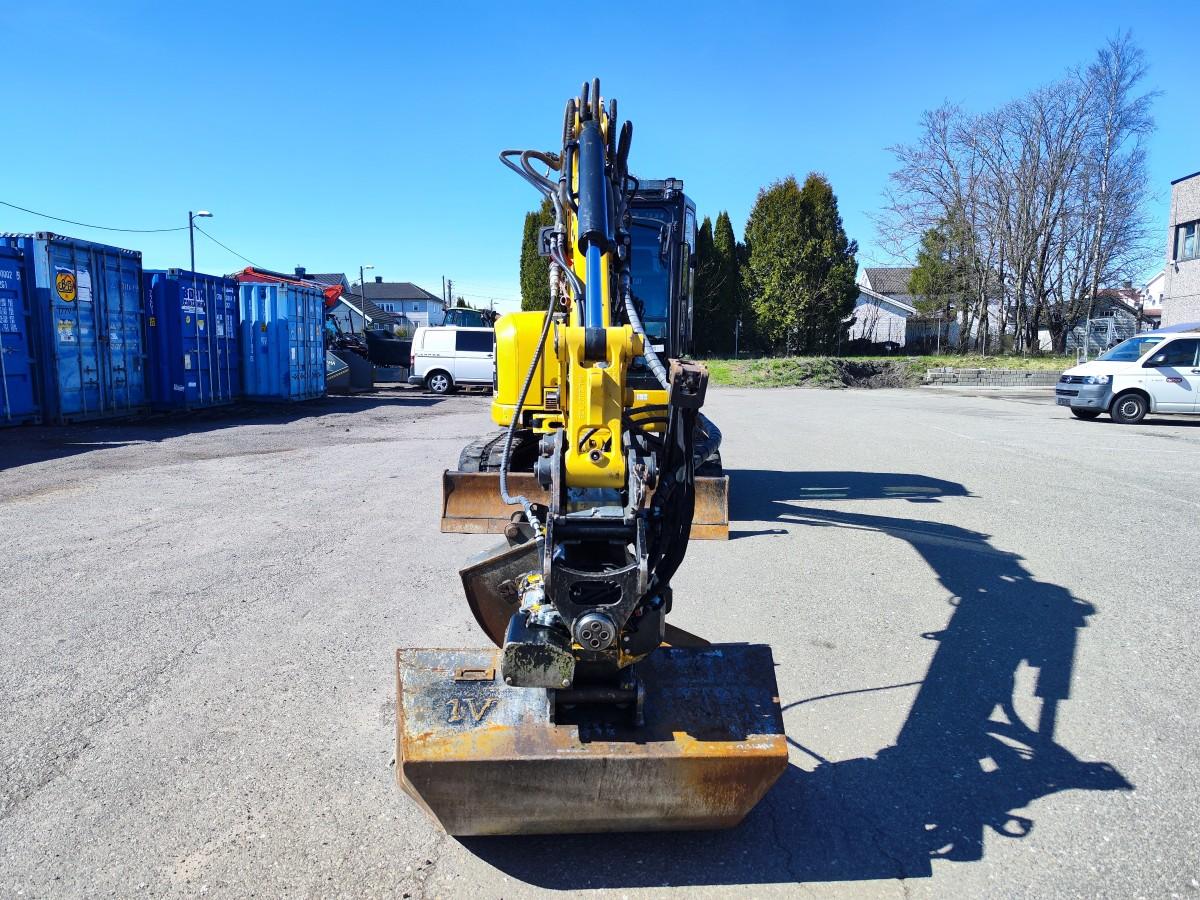 2020 CAT 305E2 CR med Engcon tiltrotator, S40 hurtigfeste og 2 skuffer